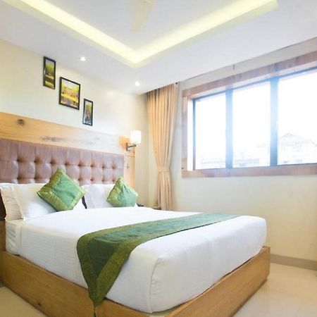 Hotel The Westend Green Neu-Delhi Exterior foto