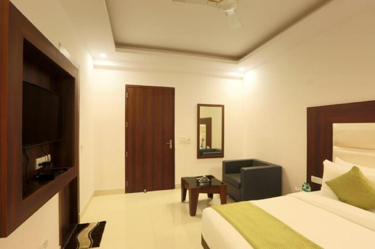 Hotel The Westend Green Neu-Delhi Exterior foto