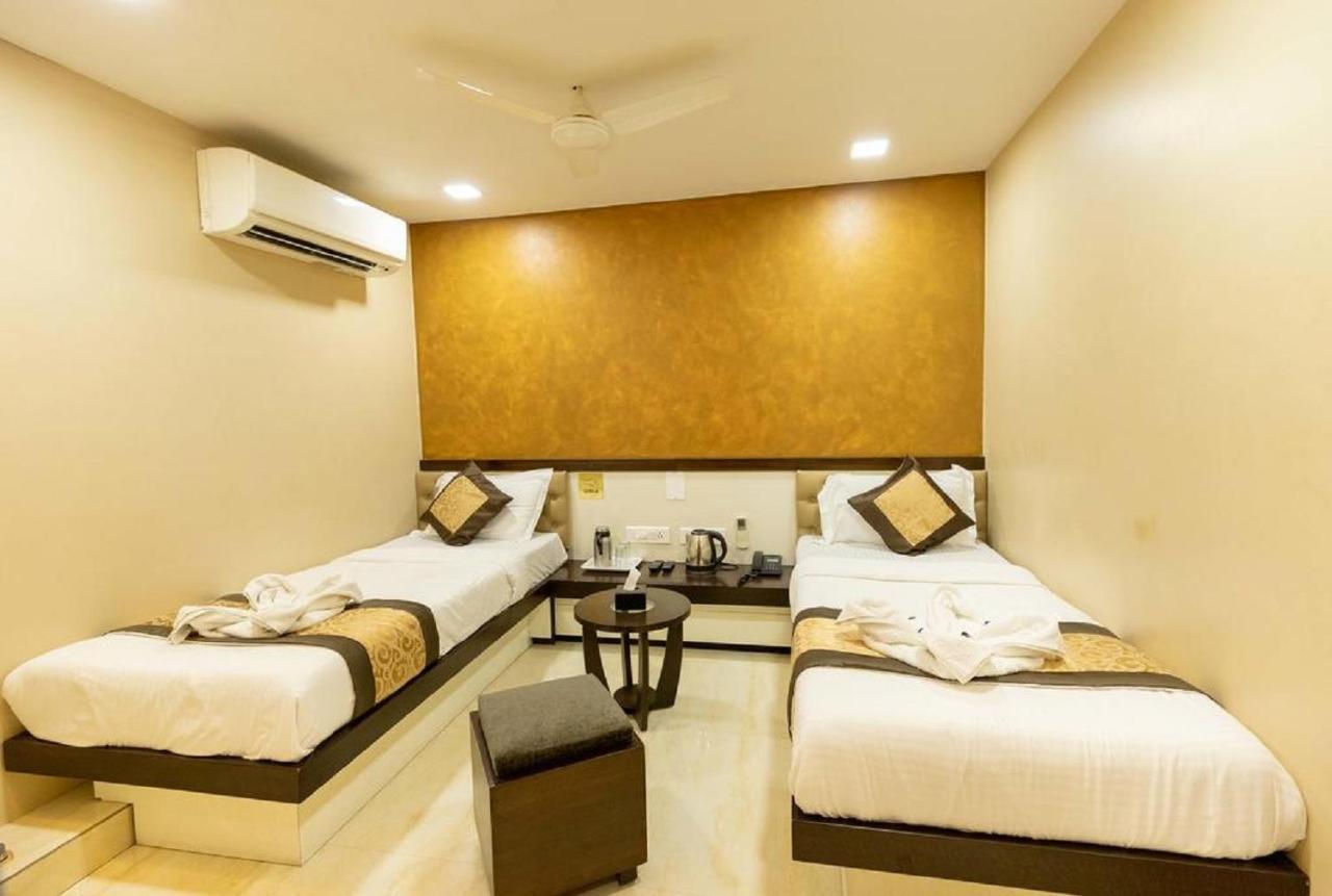Hotel The Westend Green Neu-Delhi Exterior foto